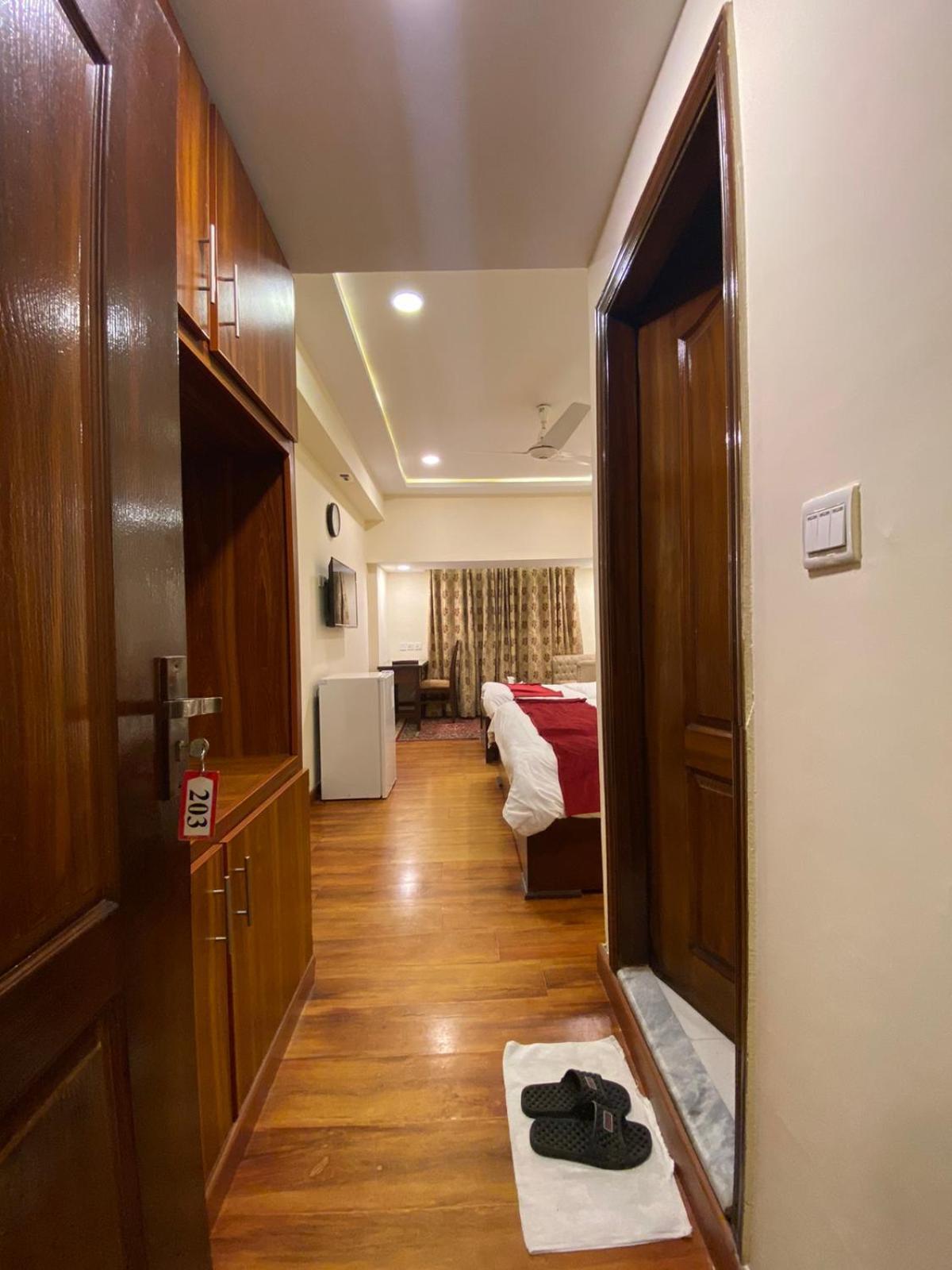 Diplomat Hotel Islamabad Zewnętrze zdjęcie