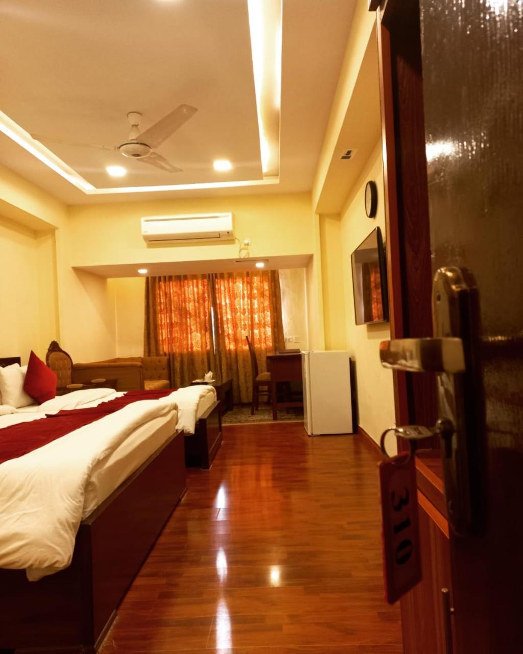 Diplomat Hotel Islamabad Zewnętrze zdjęcie